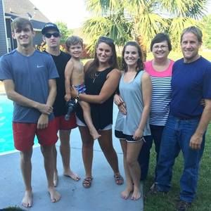 Meet your Posher, Debbie